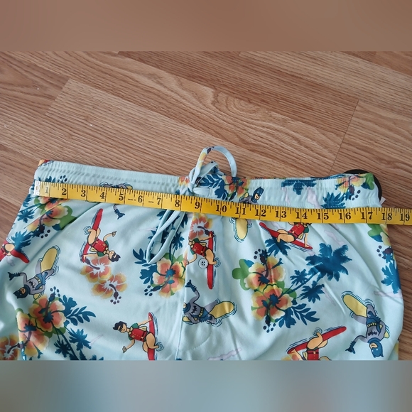 Batman with Hawaiian Print Men's Pajama Set - Picture 5 of 13